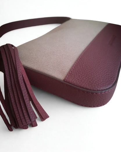 Aviva: Jet Set, Aviva in Merlot