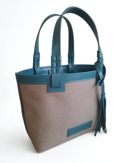 Bonita: Island, Bonita in Menorca