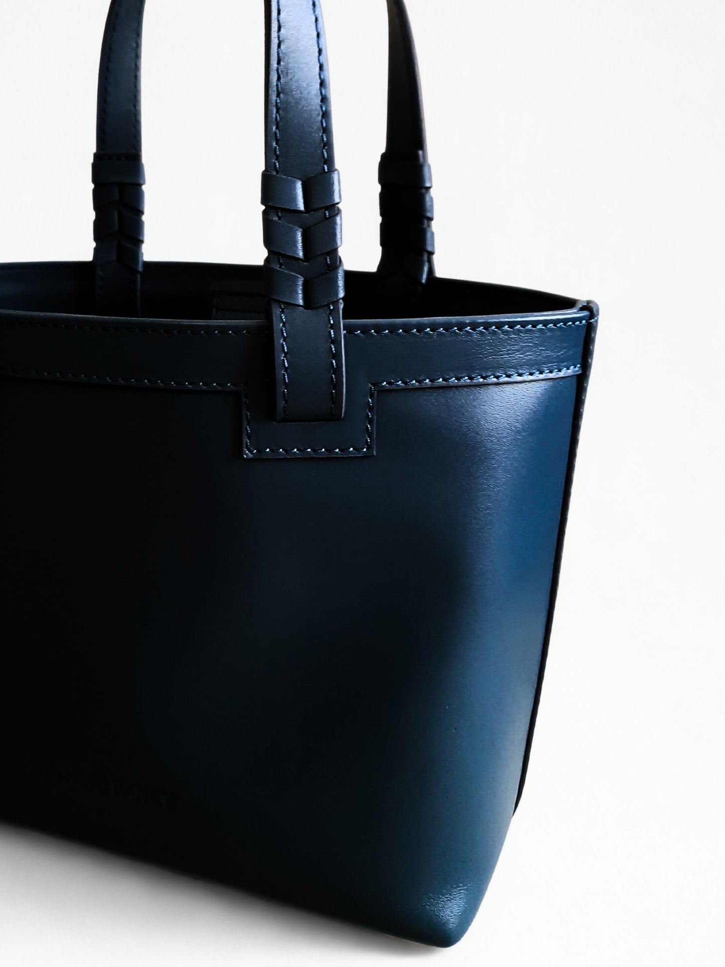 Bonita: Town, Bonita in Istanbul