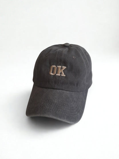 𝐂𝐎𝐋𝐋𝐄𝐆𝐄, 2 Karakter ile Kişiselleştirilebilir Nakışlı Şapka