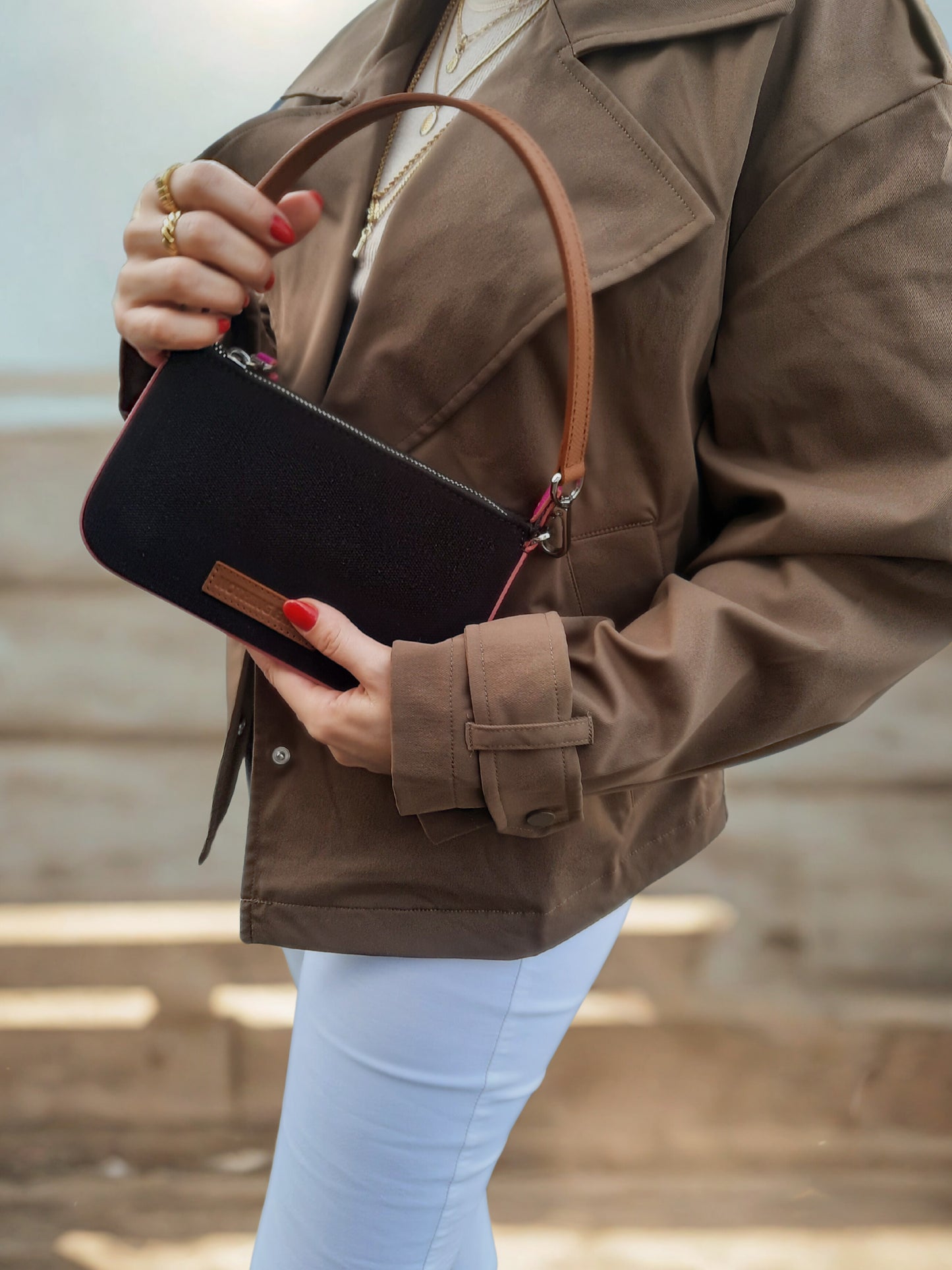 Livia: Bloom, Livia in Mocha Rose