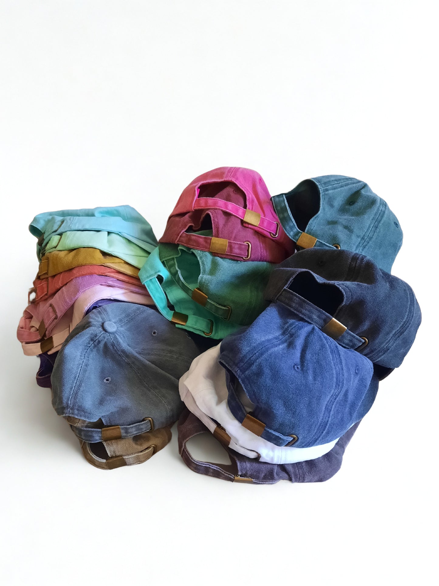 𝗔𝗟𝗣𝗛𝗔, 5 Karakter ile Kişiselleştirilebilir Nakışlı Şapka